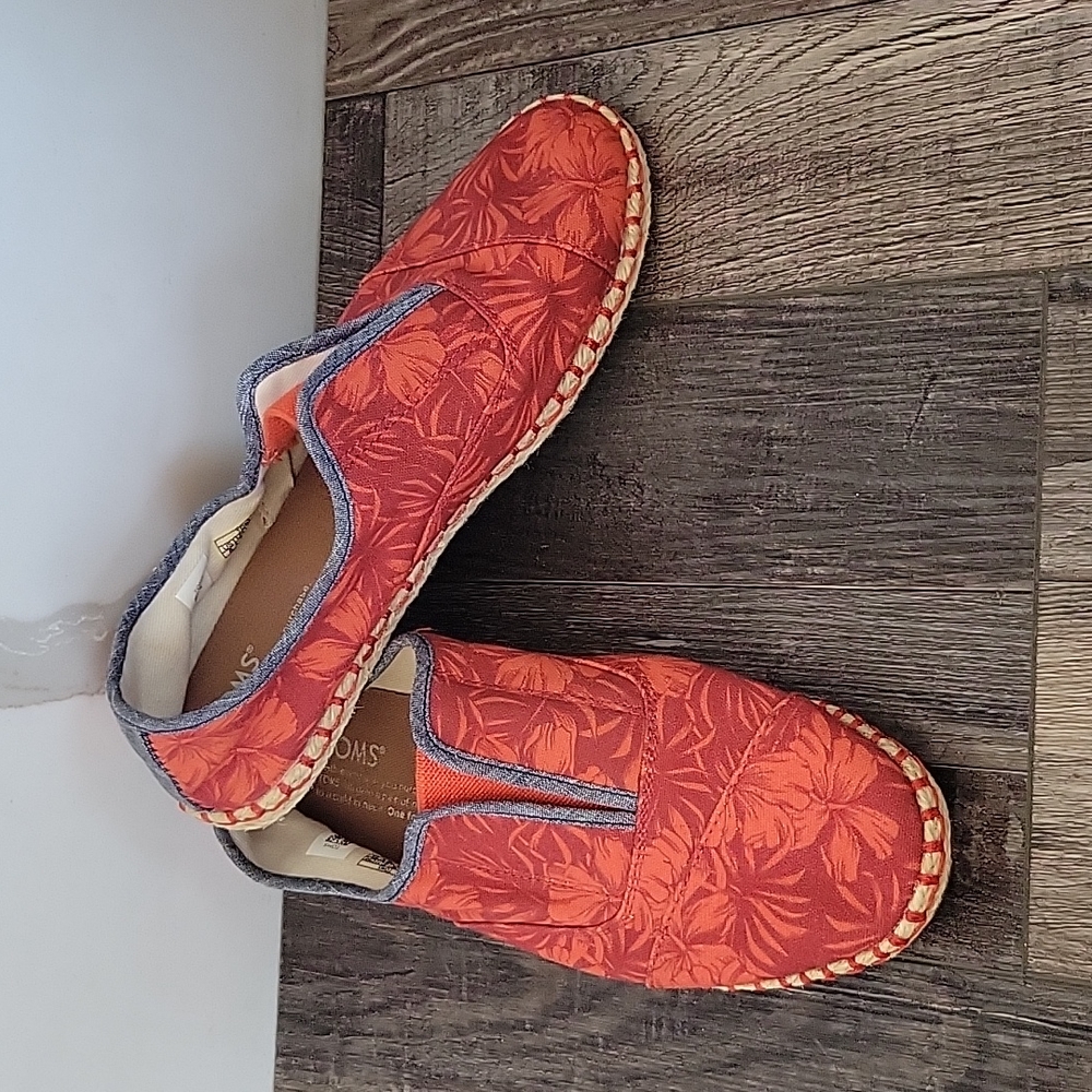 Tropical theme Toms